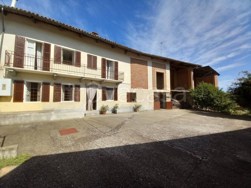 casa indipendente in vendita a Cerreto d'Asti