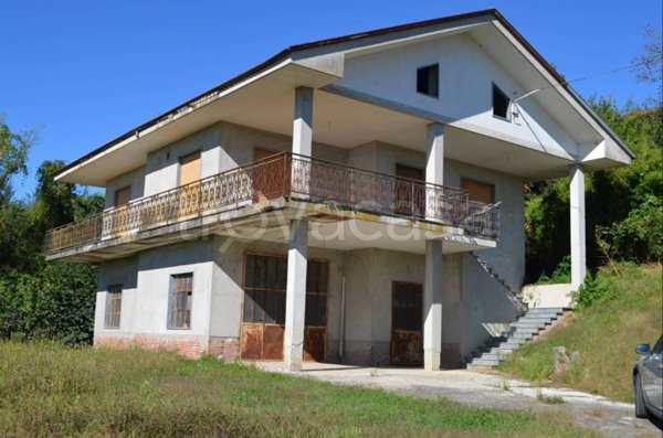 casa indipendente in vendita a Cerreto d'Asti