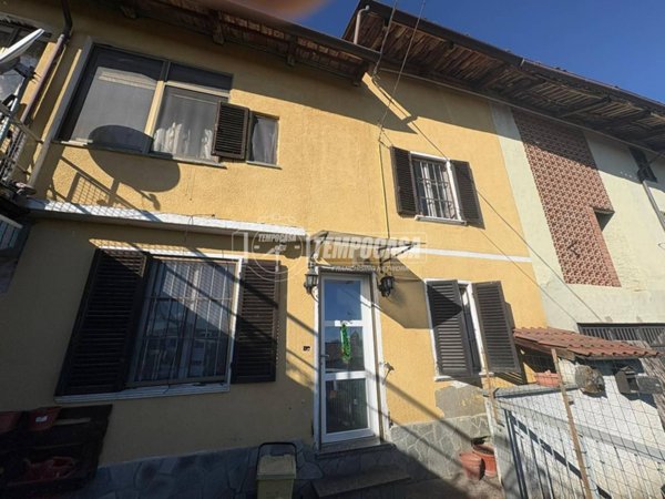 casa indipendente in vendita a Cerreto d'Asti