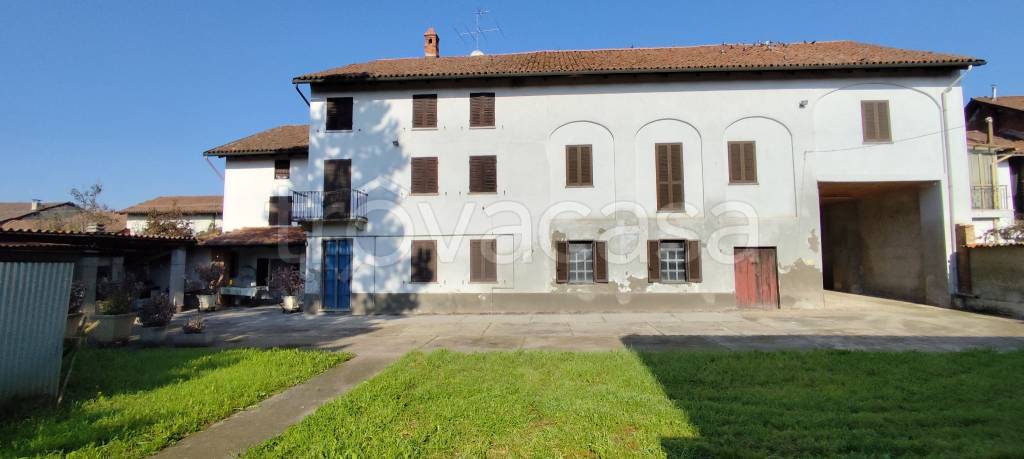casa indipendente in vendita a Cerro Tanaro