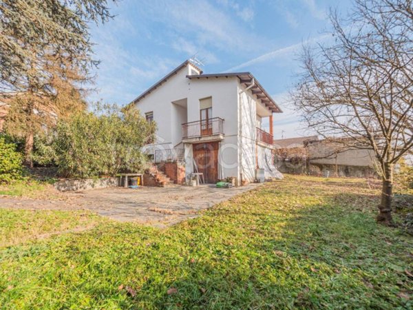 casa indipendente in vendita a Cerro Tanaro