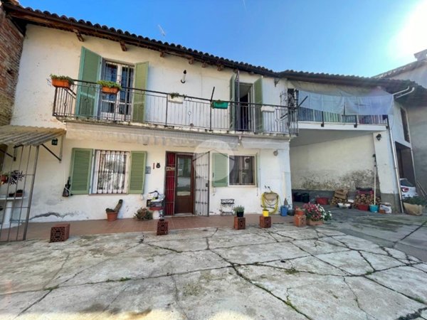 casa indipendente in vendita a Cerro Tanaro