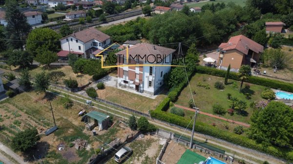 casa indipendente in vendita a Cerro Tanaro