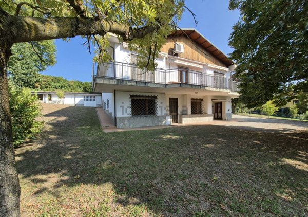 casa indipendente in vendita a Cerro Tanaro