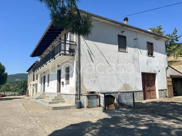 casa semindipendente in vendita a Cessole