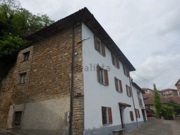 casa indipendente in vendita a Cessole