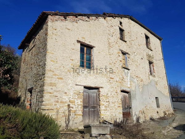 casa indipendente in vendita a Cessole