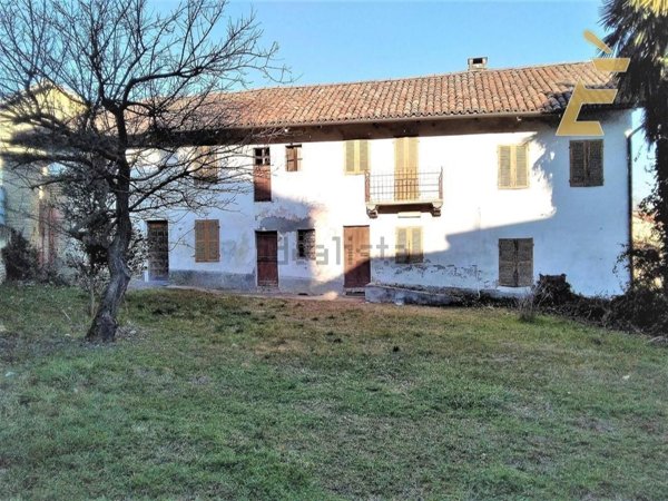 pentavano in vendita a Chiusano d'Asti