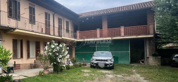 casa indipendente in vendita a Cinaglio