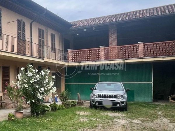 casa indipendente in vendita a Cinaglio