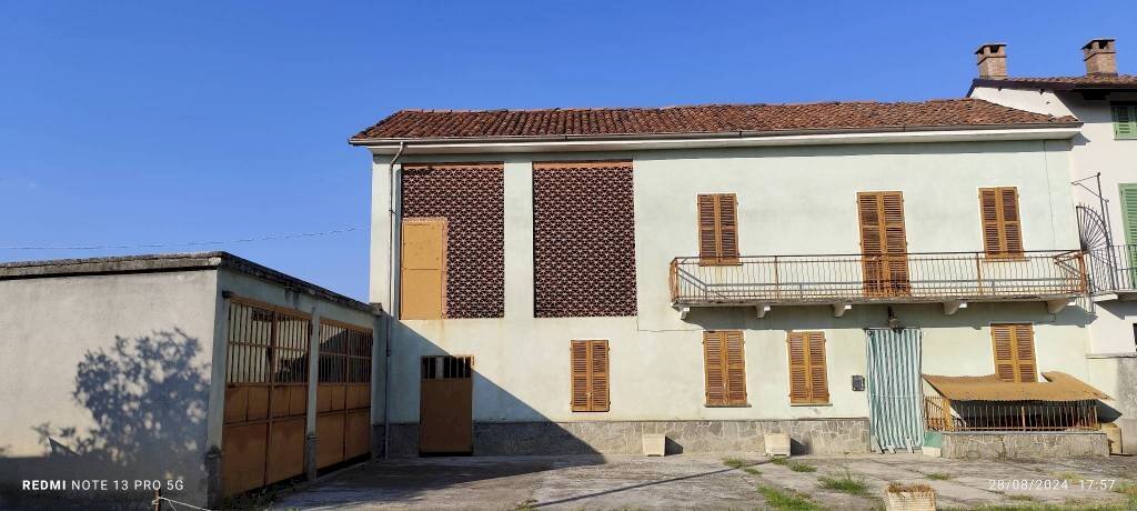 casa indipendente in vendita a Cinaglio