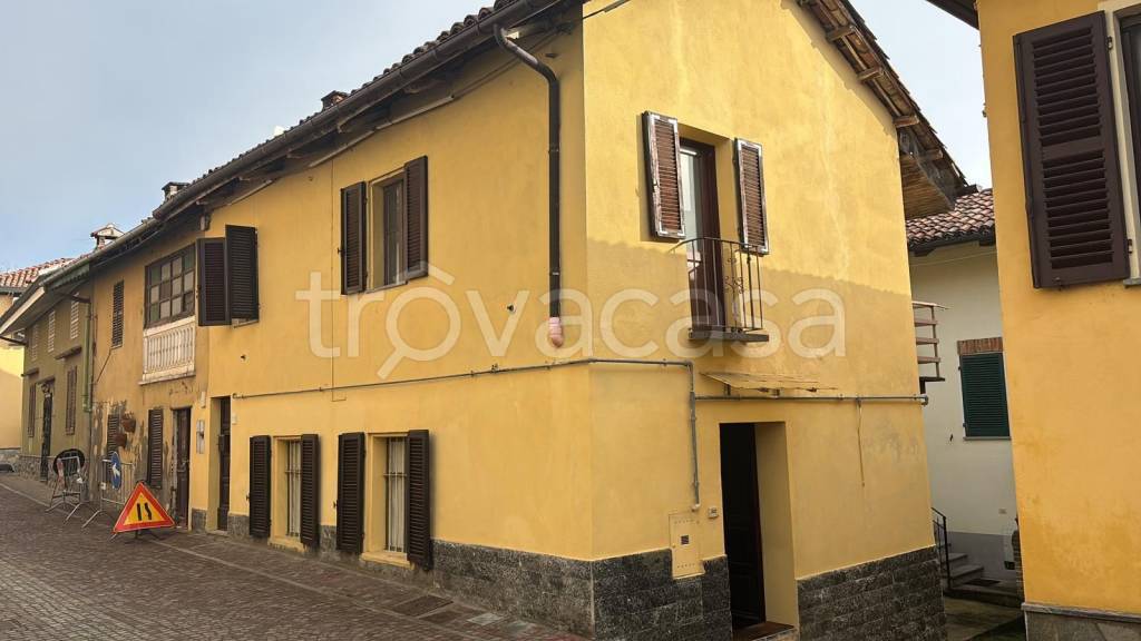 casa indipendente in vendita a Cinaglio