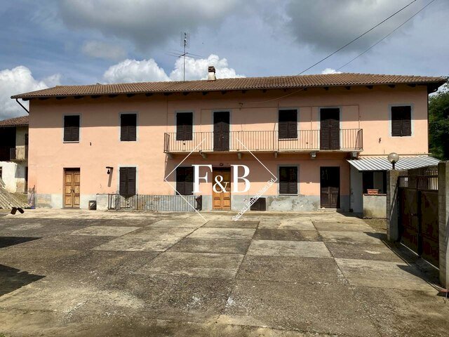 casa indipendente in vendita a Cinaglio in zona Migliarine
