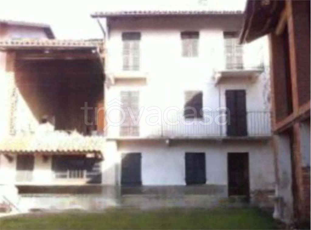 casa indipendente in vendita a Cinaglio