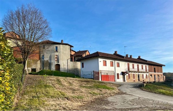 casa indipendente in vendita a Cinaglio