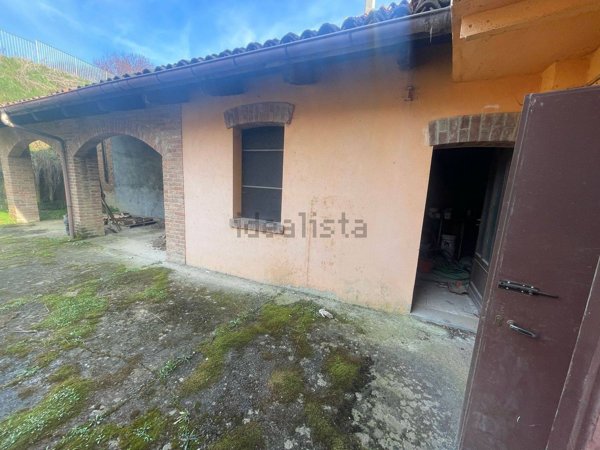 casa semindipendente in vendita a Cinaglio