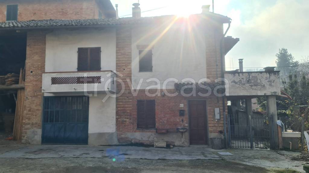 casa indipendente in vendita a Cisterna d'Asti in zona San Matteo