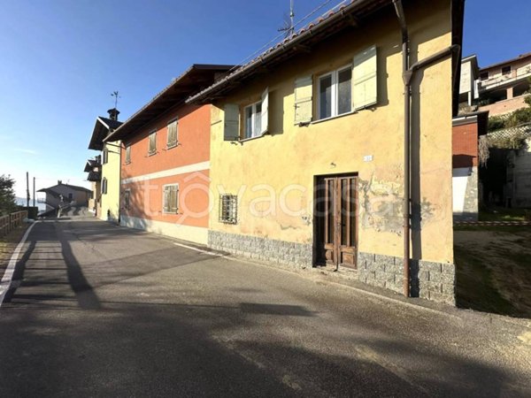 casa indipendente in vendita a Cisterna d'Asti
