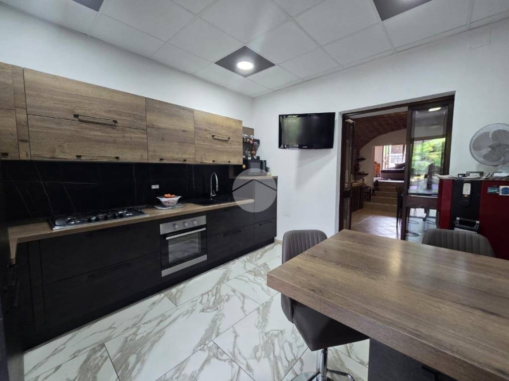 casa indipendente in vendita a Cisterna d'Asti in zona San Matteo