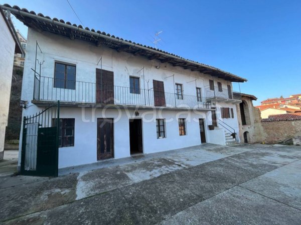 casa indipendente in vendita a Cisterna d'Asti