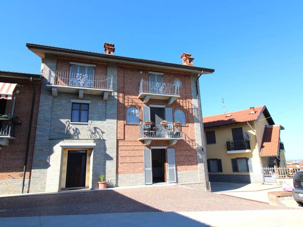 appartamento in vendita a Cisterna d'Asti