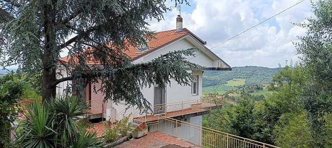 casa indipendente in vendita a Cocconato