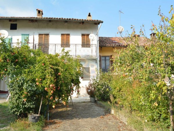 casa indipendente in vendita a Cocconato in zona Bonvino