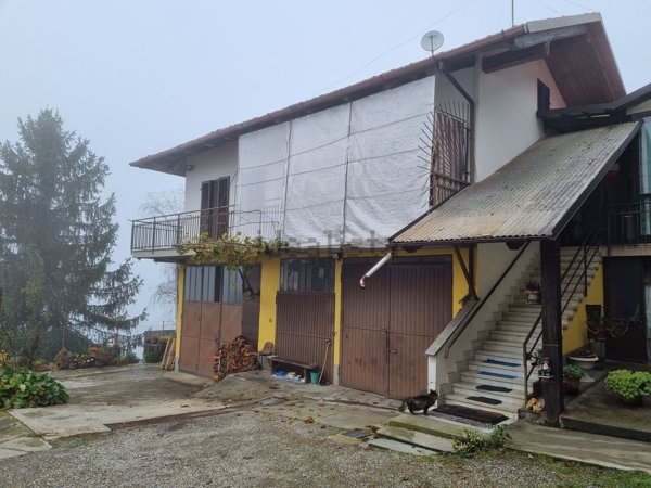 pentavano in vendita a Cocconato