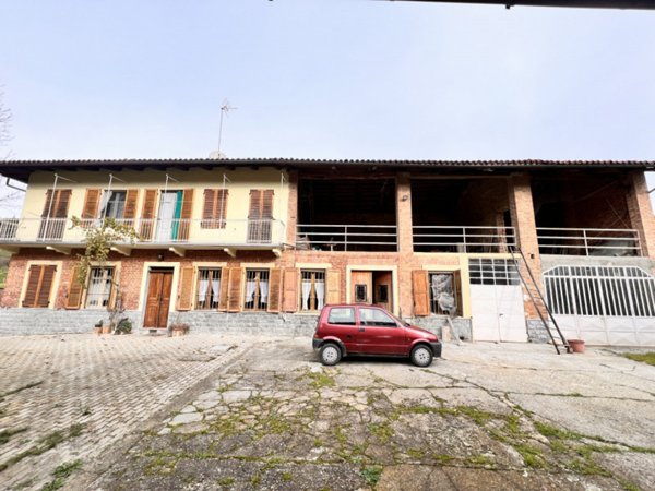 casa indipendente in vendita a Cocconato