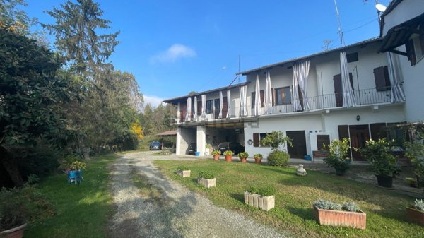 casa indipendente in vendita a Cocconato