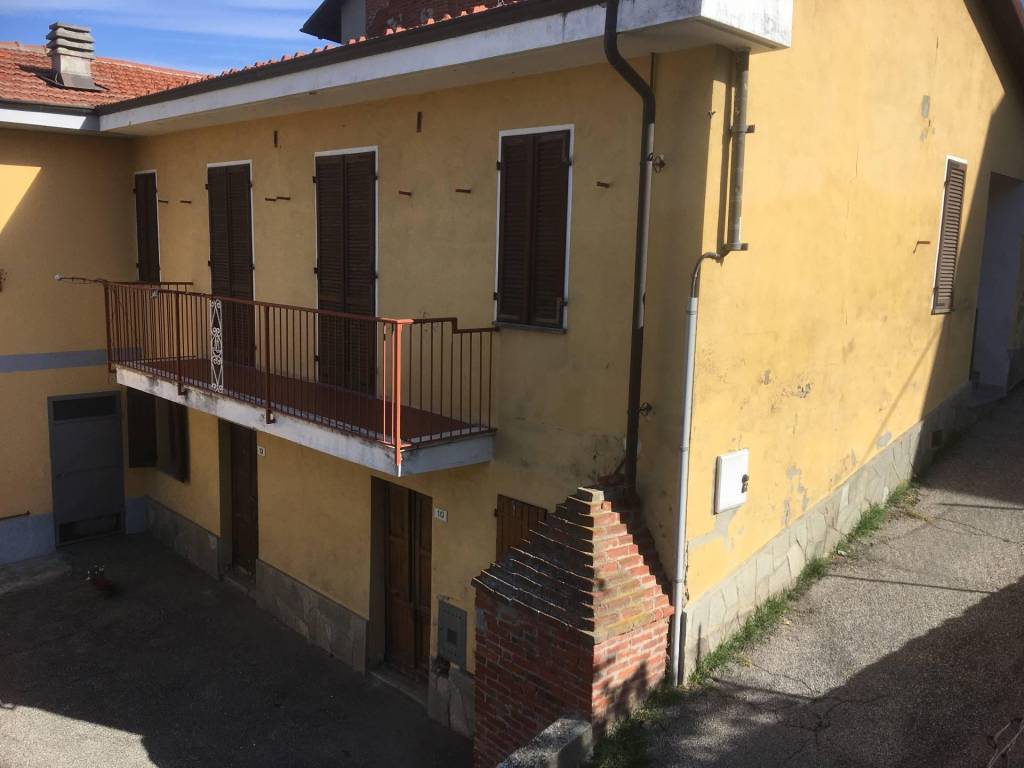 appartamento in vendita a Cocconato