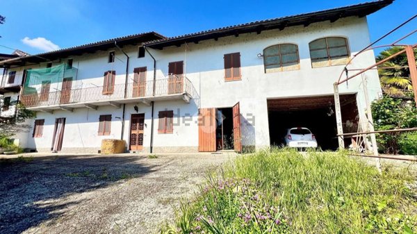 casa indipendente in vendita a Cocconato in zona Tuffo