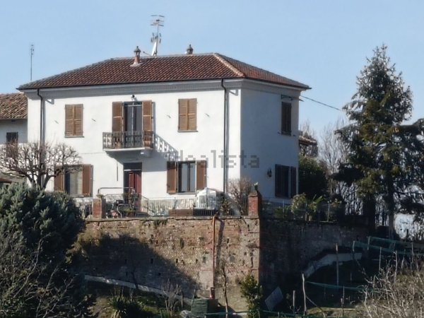 casa indipendente in vendita a Cocconato in zona Solza