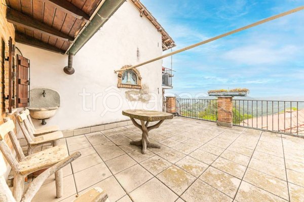 casa indipendente in vendita a Cocconato