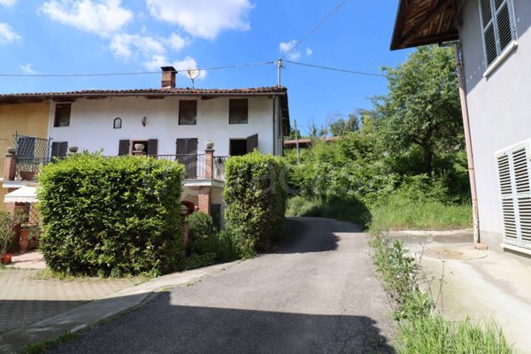 casa indipendente in vendita a Cocconato
