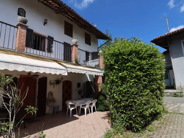 casa indipendente in vendita a Cocconato