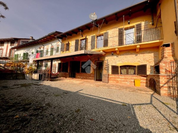 casa indipendente in vendita a Cocconato
