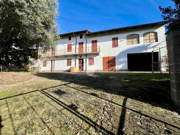 casa indipendente in vendita a Cocconato in zona Tuffo