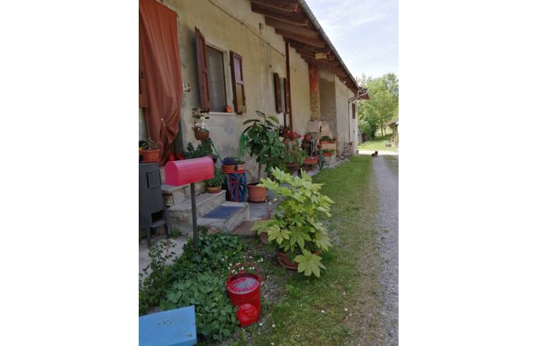 casa indipendente in vendita a Cocconato in zona Tuffo