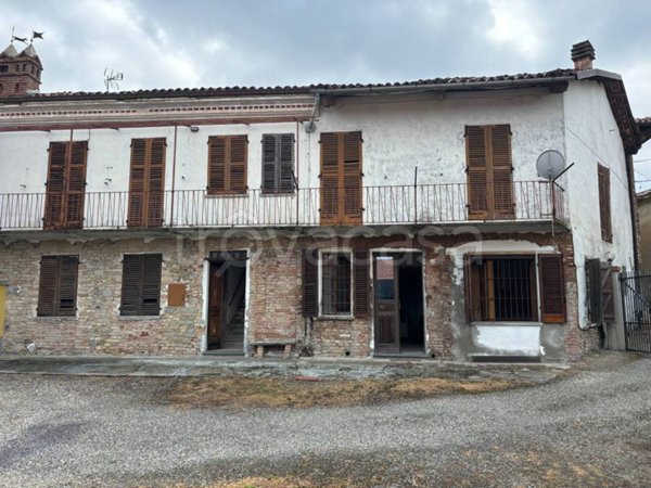 casa indipendente in vendita a Cocconato in zona Maroero
