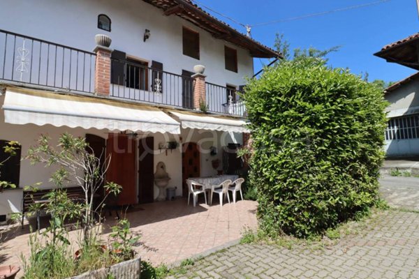 casa indipendente in vendita a Cocconato