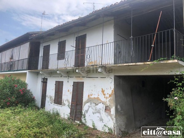 casa semindipendente in vendita a Cocconato in zona Cocconito