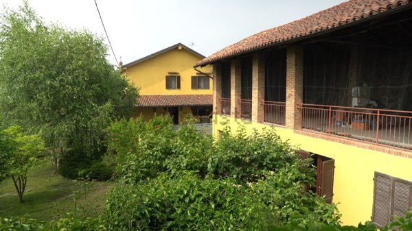 casa indipendente in vendita a Cocconato