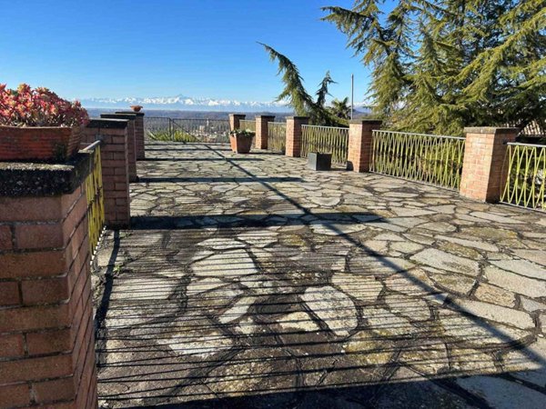 appartamento in vendita a Cocconato in zona Tuffo