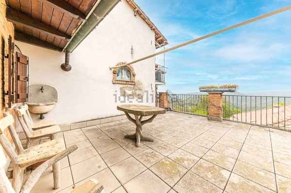 casa indipendente in vendita a Cocconato in zona Cocconito
