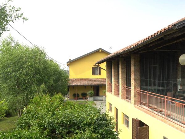 casa indipendente in vendita a Cocconato in zona Spagnolino