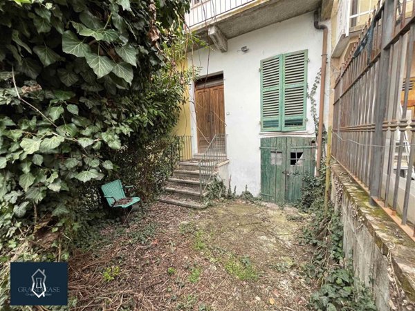 casa indipendente in vendita a Cocconato in zona Maroero