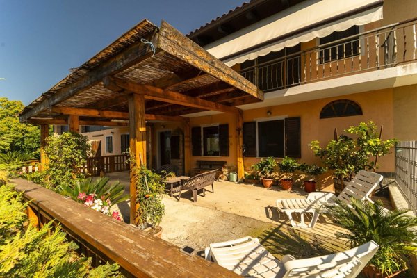 casa indipendente in vendita a Cocconato