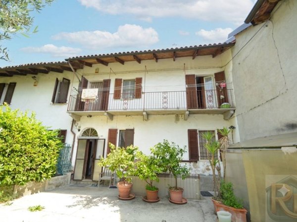 casa indipendente in vendita a Cocconato in zona Vastapaglia