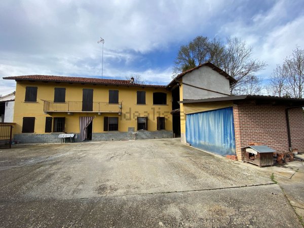 casa indipendente in vendita a Cortandone